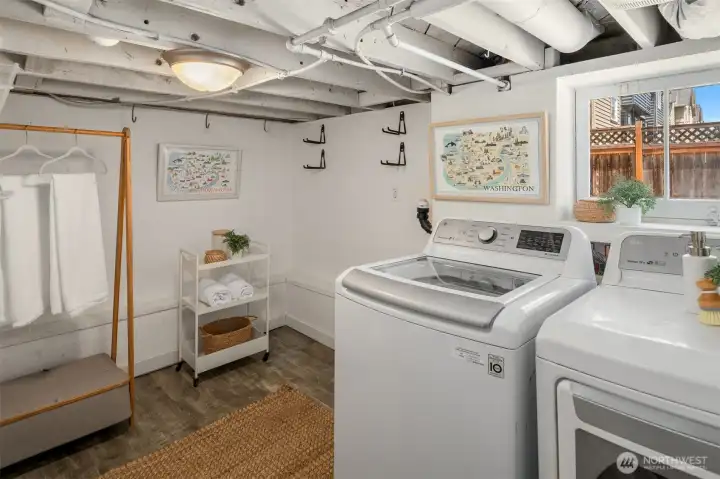 Spacious laundry room for more storage! Spacious laundry room for more storage!
