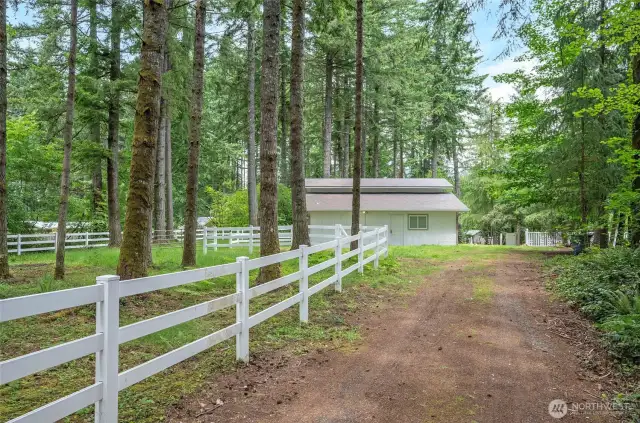 Large Driveway for Easy Access to Barn off road (see arrow sign when touring for entrance)