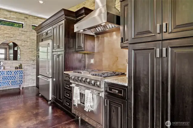 Chef's kitchen with Viking appliances.