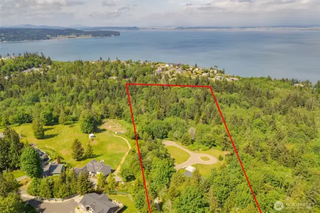 Aerial view showing approx 10 acres