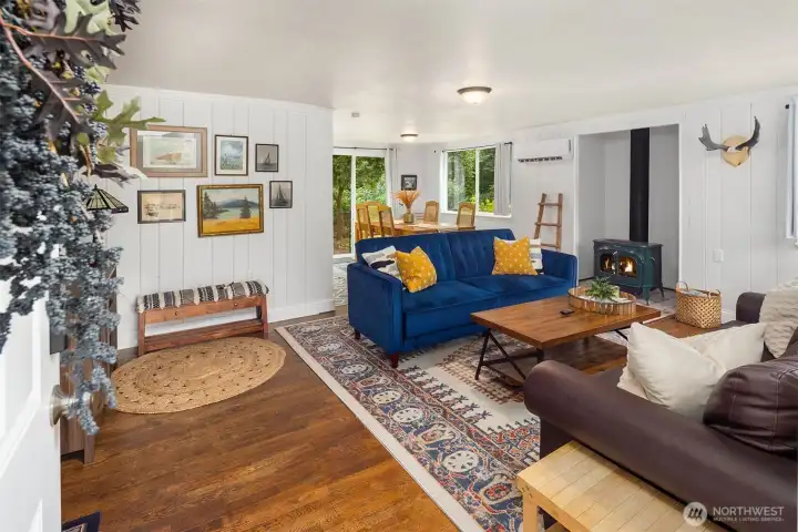 The Cabin living rm