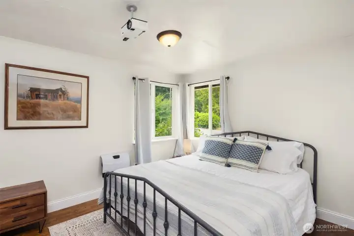 The Cabin bedroom