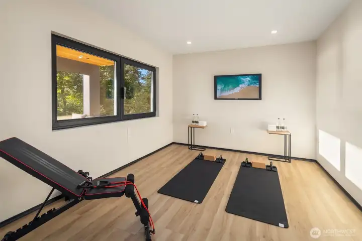 Wellness at home – A flexible space perfect for fitness, yoga, or a home office.