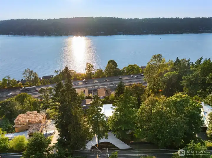 Unmatched location – Breathtaking Lake Washington views with easy access to Bellevue, Seattle, and Renton.