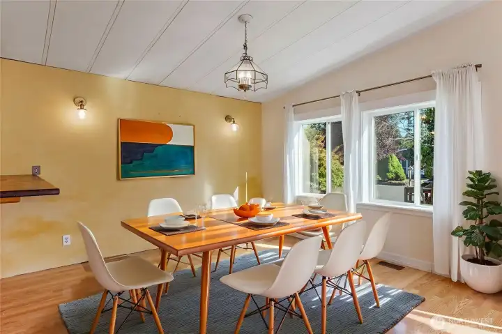 Virtually staged dining area.