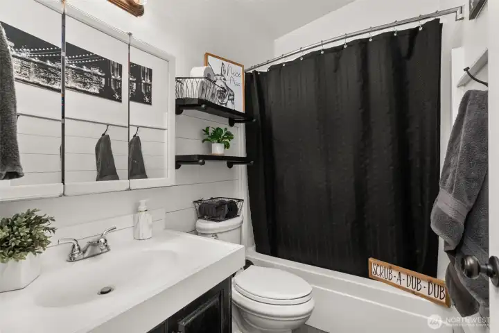 Main bathroom