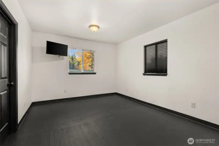 finished bonus room in detached garage