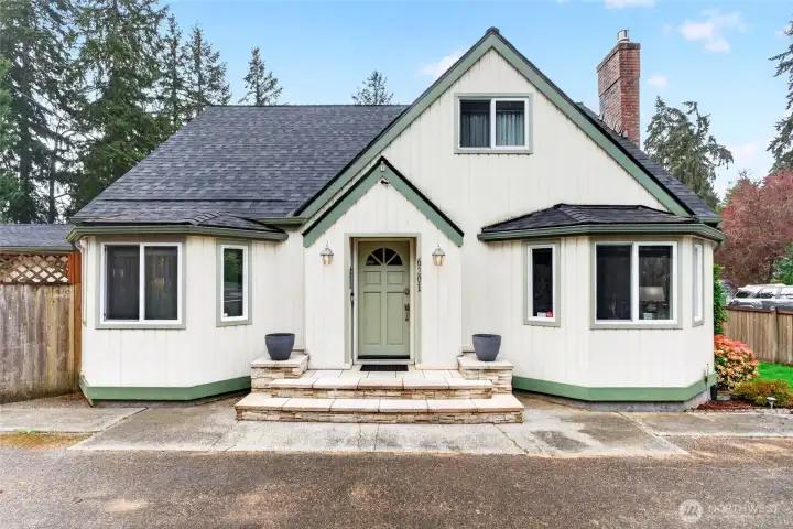 Welcome to 6201 75th Ave Ct W