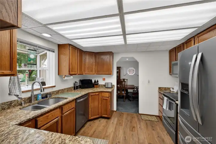 You will love that all the appliances stay!
