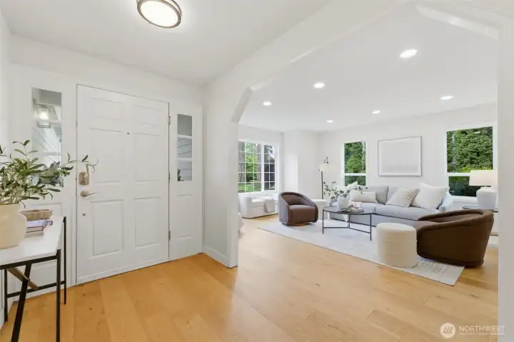 Large entry way Large entry way