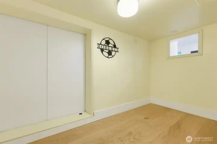 Play area, reading nook, extra storage? Play area, reading nook, extra storage?