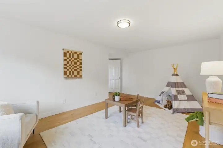 Two separate spaces or can be made into one large room Two separate spaces or can be made into one large room