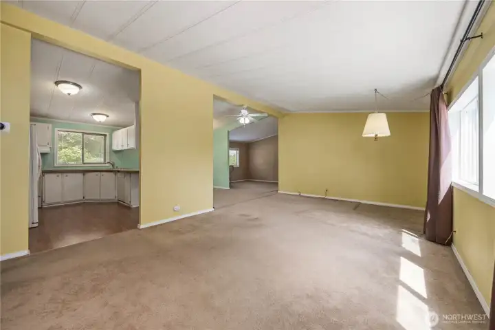 25 Buckingham Alley: Living Room