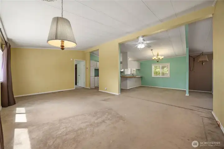 25 Buckingham Alley: Living Room
