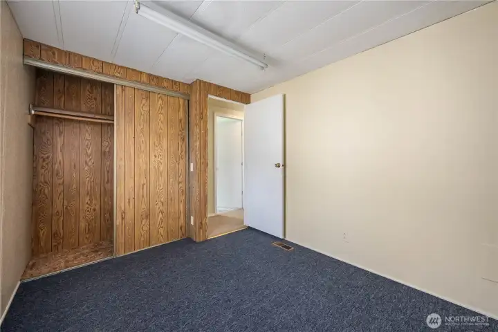 25 Buckingham Alley: Bedroom 4