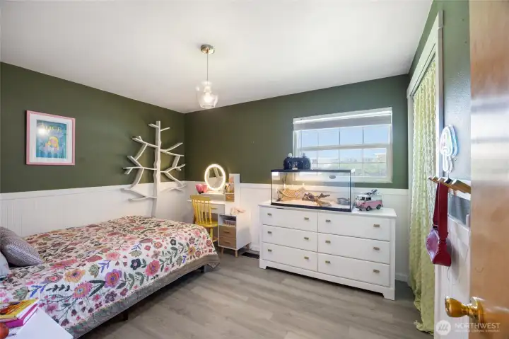 Bedroom 2- Tree does not stay Bedroom 2- Tree does not stay