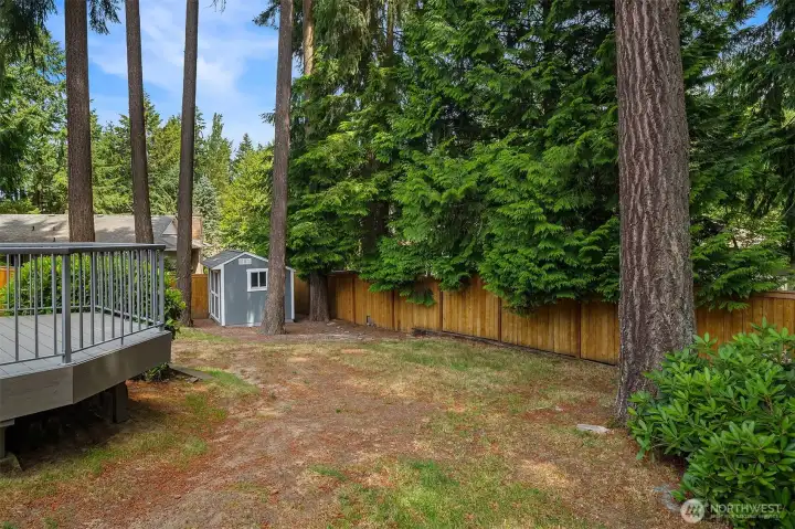 Large deck and fully-fenced backyard, perfect for Summer entertaining, or dining al fresco.