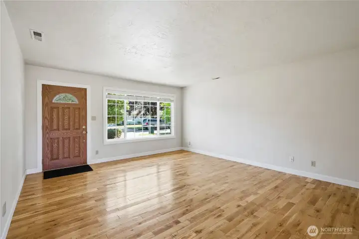Living Room w/Oak Floors