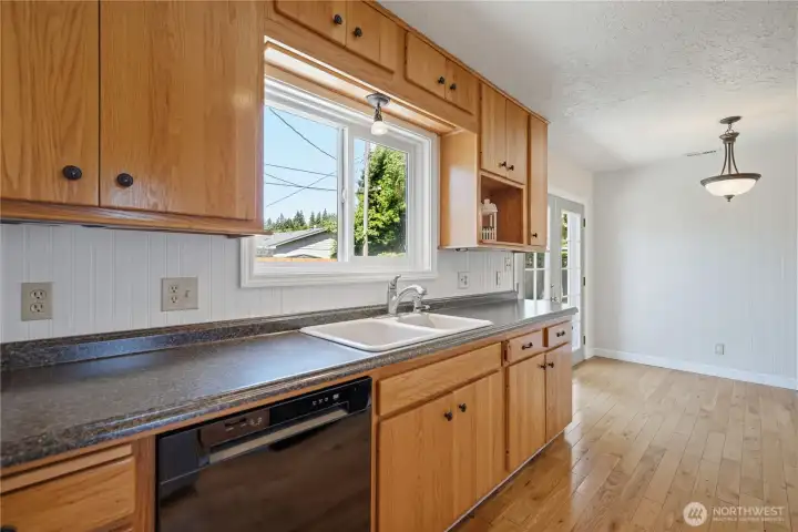 Kitchen w/All Appliances