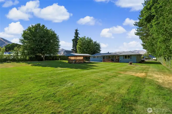 Easy care, private backyard