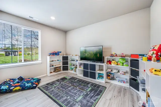 2nd Living Room
