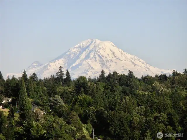 Stunning views of Mt. Rainier! The seller took this photo on a clear day when the mountain was out....