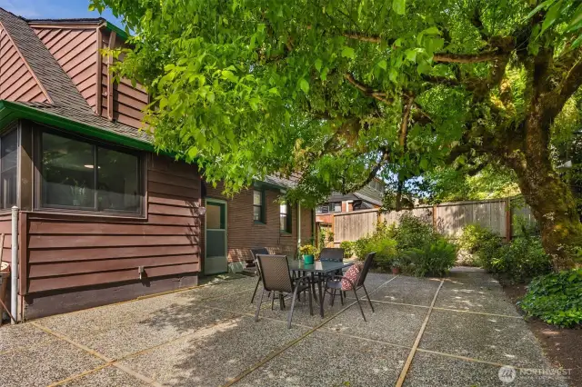 Private & fenced backyard.