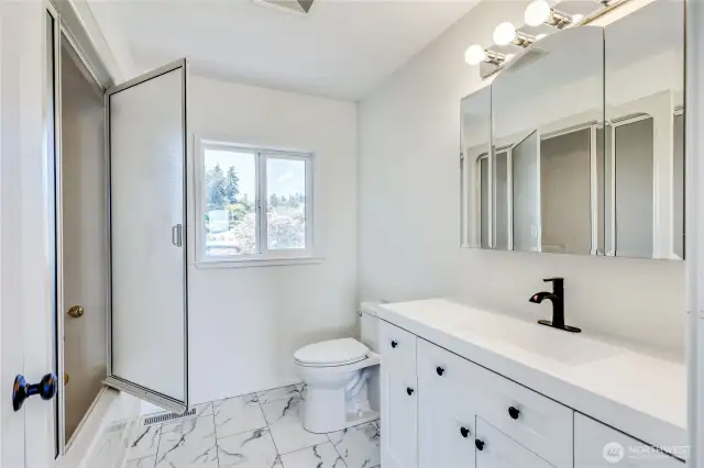 Primary bath