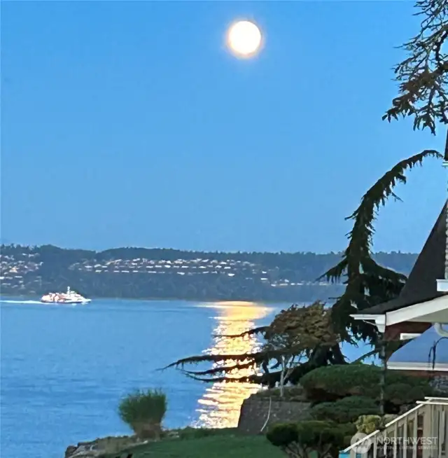 Endless views day & night