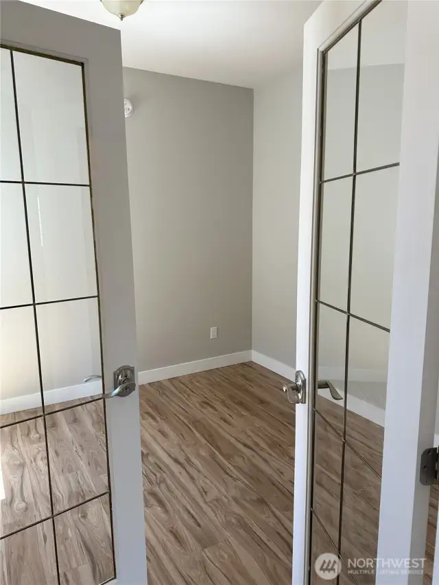 Office/Bonus