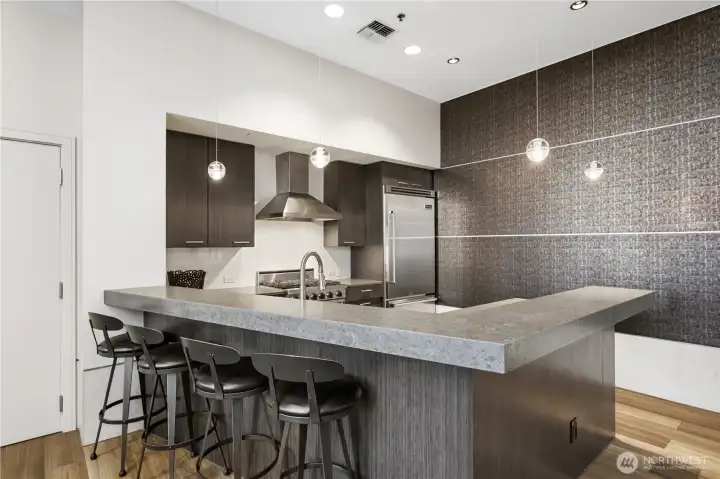 Owner Amenities located in Tower One on Floor 3. Party Room, Spa, and Sauna.