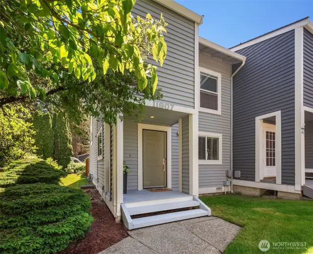 Step into this perfectly appointed one-bedroom, one-and a half bath townhouse.