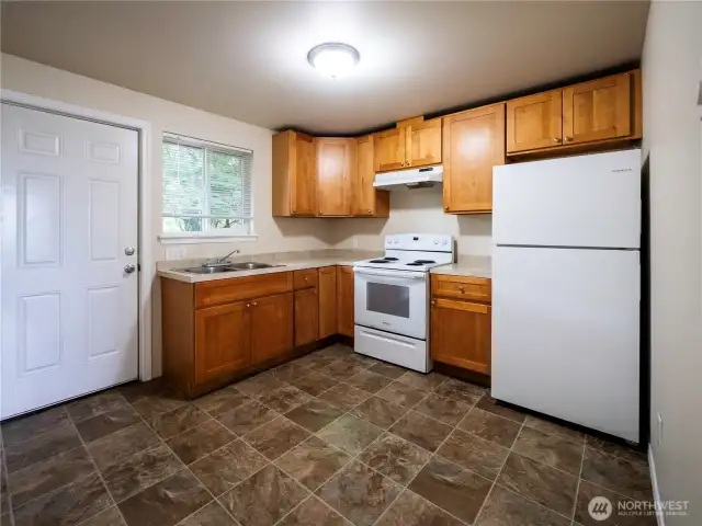 1433 KITCHEN