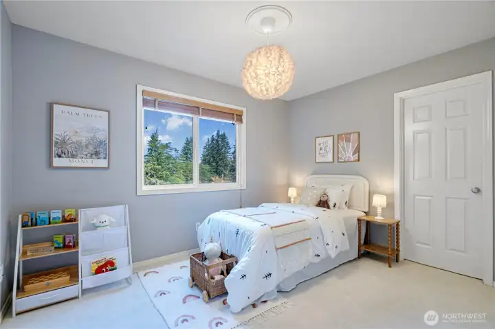 Upstairs secondary bedroom 2