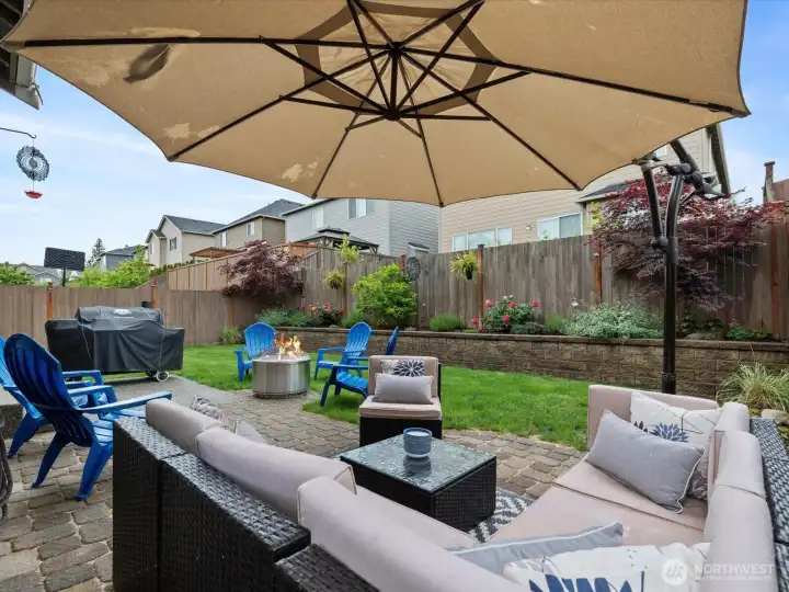 Patio Furniture Can Stay (excluding fire pit and umbrella)