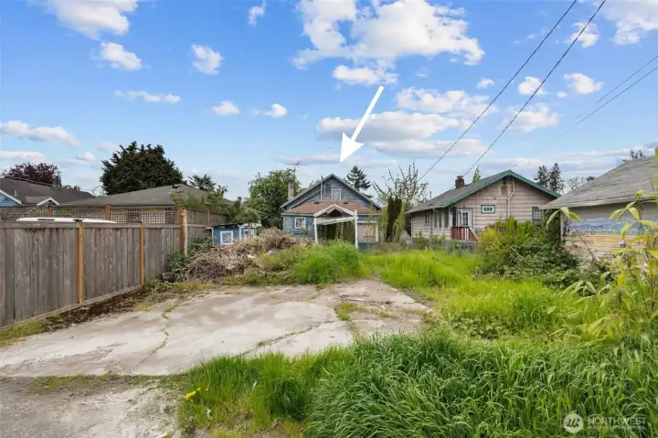 Ready-to-build lot with issued permits included with the sale