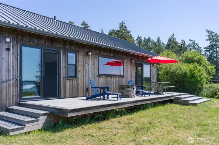 Plenty of room on the deck.