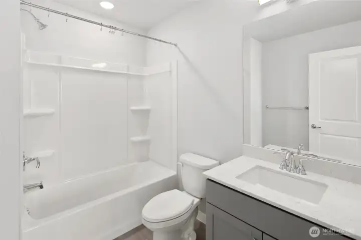 2nd bedroom upstairs - private bathroom