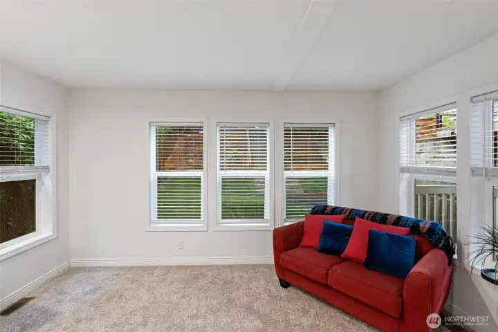 Tons of natural light in the living space! Tons of natural light in the living space!