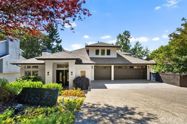 Beautiful forever home in Kenmore!