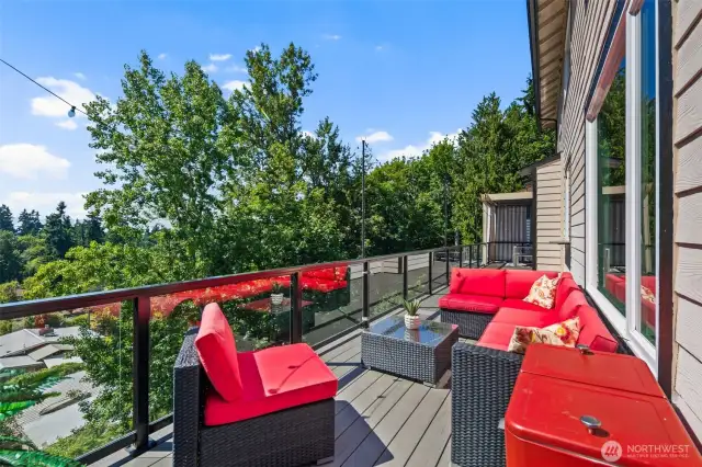 Large serene and private patio