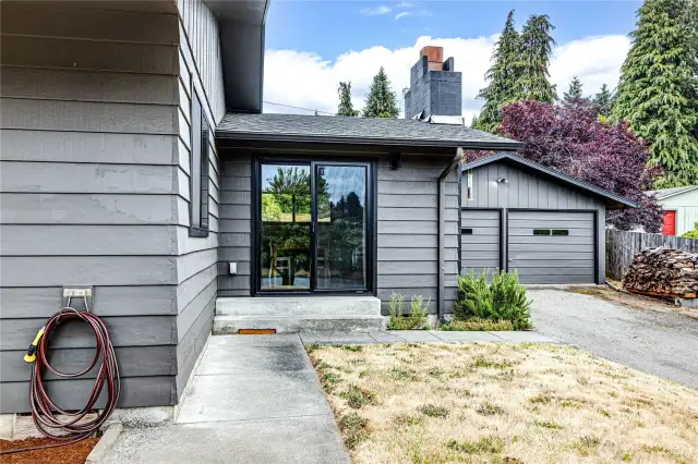 Exterior Entrance off Bonus Room