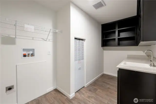 Laundry/Pantry
