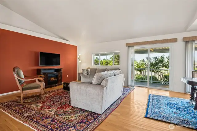 Large living room that overlooks the golf course.