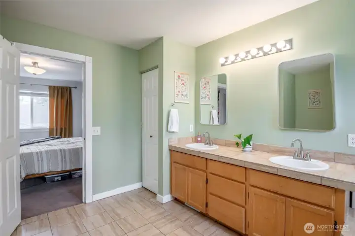 New mirrors and faucets