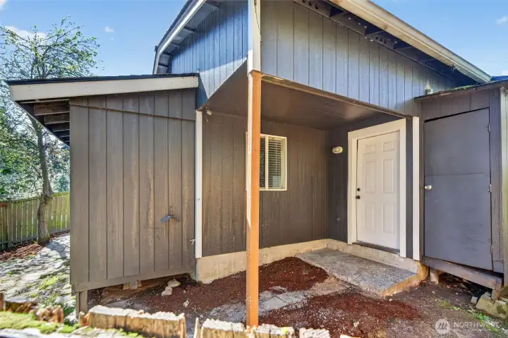 Extra storage space for Unit A