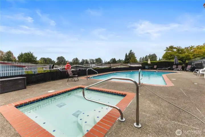Pantera Lago Estates is a 55+ community that has a resident clubhouse, shared meeting spaces, a pool and hot tub, walking trails, RV parking and more!