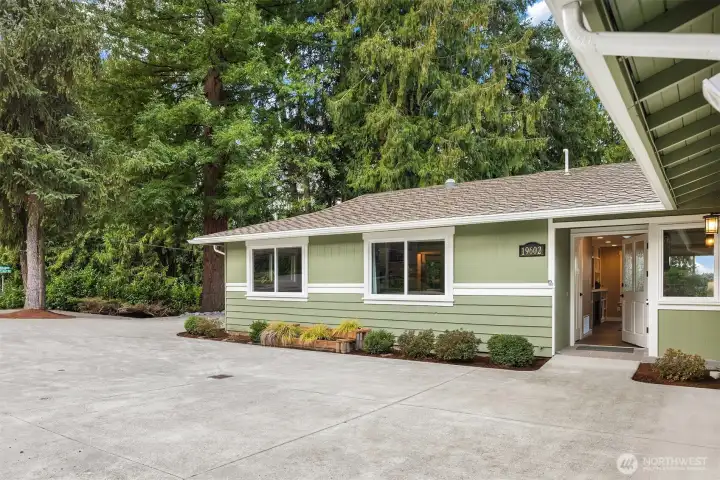 It's "Love at first sight" with this light-filled, completely remodeled, turn-key 1-story home. Live the waterfront dream! Beautifully remodeled light filled rambler in Waverly Hills.