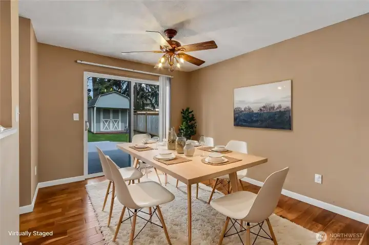 Dining space off kitchen