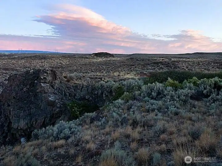 Land survyed and fully planned by international golf course architect!   Plans available.  Studies indicate ideal terrain for superior course(s).